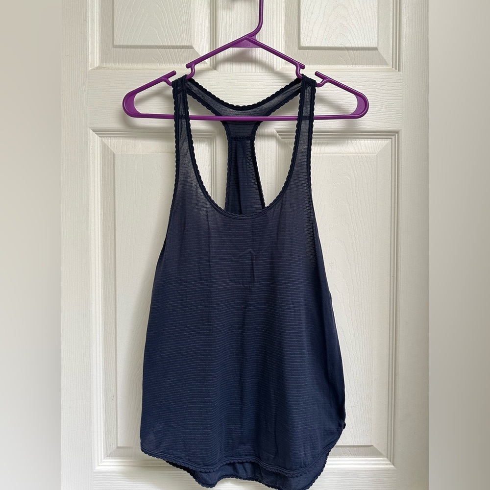 Lululemon 105F Singlet - size 2